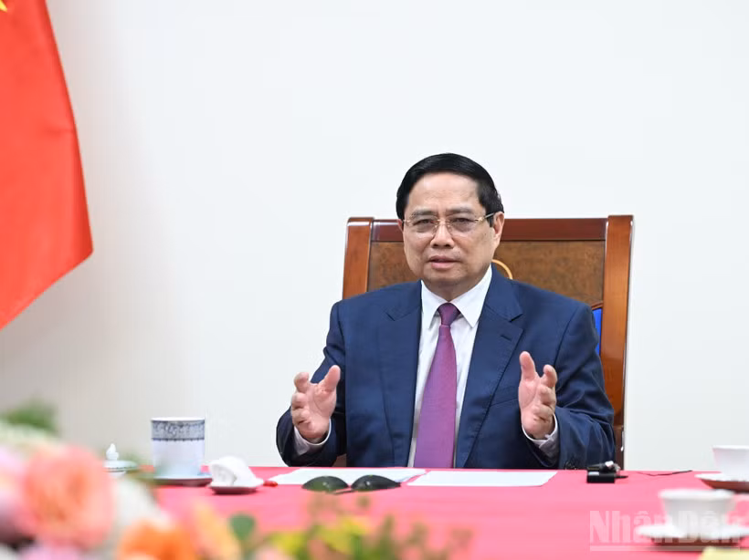 Thủ tướng Chính phủ Phạm Minh Chính điện đàm với Thủ tướng Campuchia Hun Manet. (Ảnh: Trần Hải).