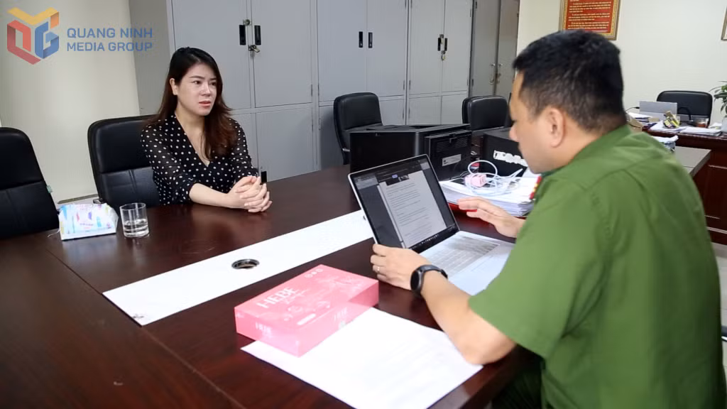 Đối tượng Đinh Thiên Lý tại cơ quan Công an.