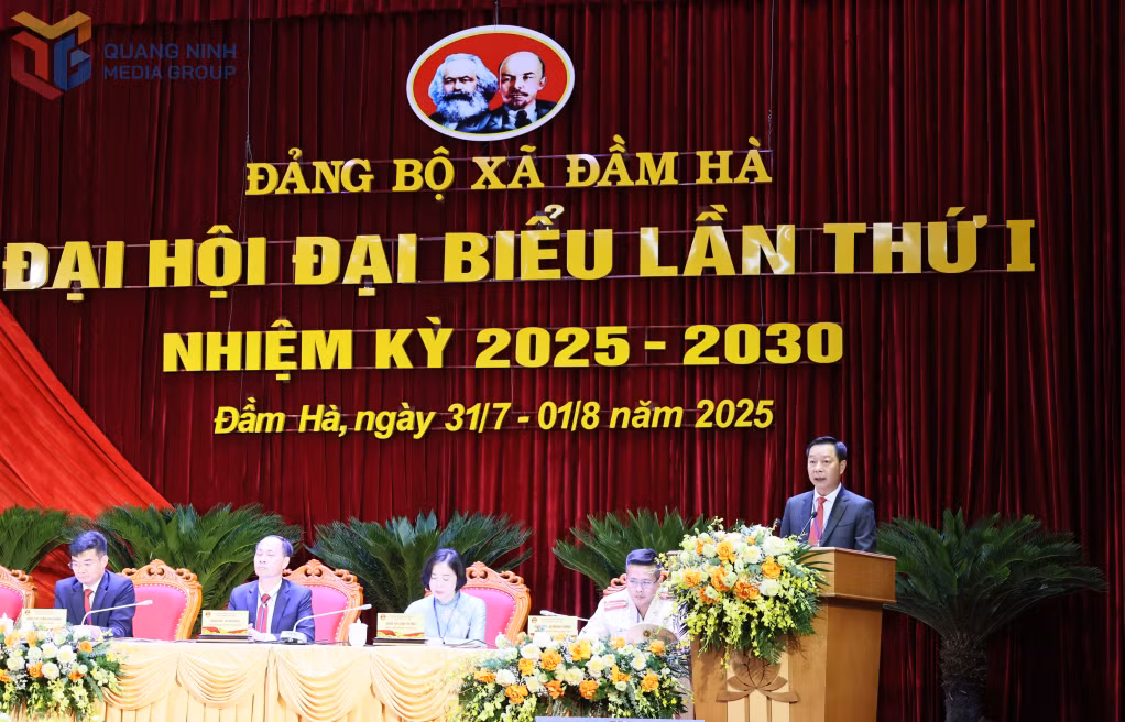Đồng chí Lê Văn Ánh, Phó Chủ tịch UBND tỉnh, phát biểu chỉ đạo tại đại hội.