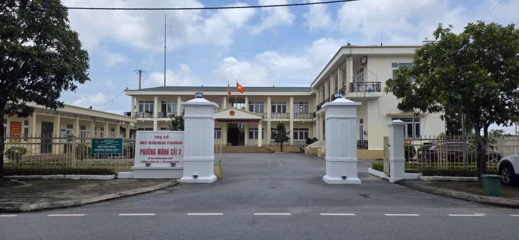 Trụ sở phường Móng Cái 3.