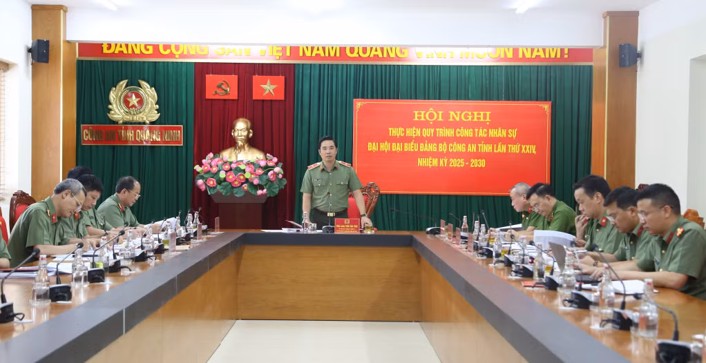 Đảng ủy Công an tỉnh họp chuẩn bị công tác tổ chức Đại hội đảng biểu Đảng bộ Công an tỉnh, nhiệm kỳ 2025-2030.