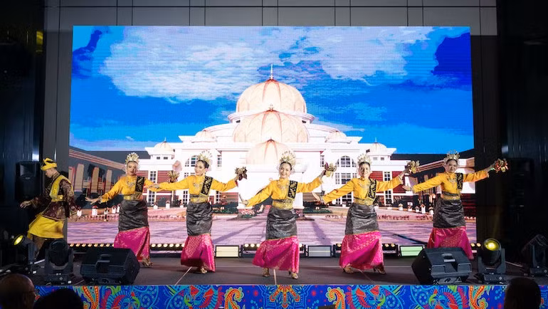 Một màn trình diễn nghệ thuật truyền thống Malaysia.