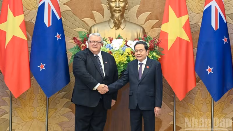 Chủ tịch Quốc hội Trần Thanh Mẫn và Chủ tịch Quốc hội New Zealand Gerry Brownlee tại hội đàm.