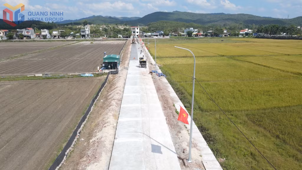 Phường Móng Cái 3, nâng cấp, mở rộng tuyến giao thông nội đồng trên địa bàn.