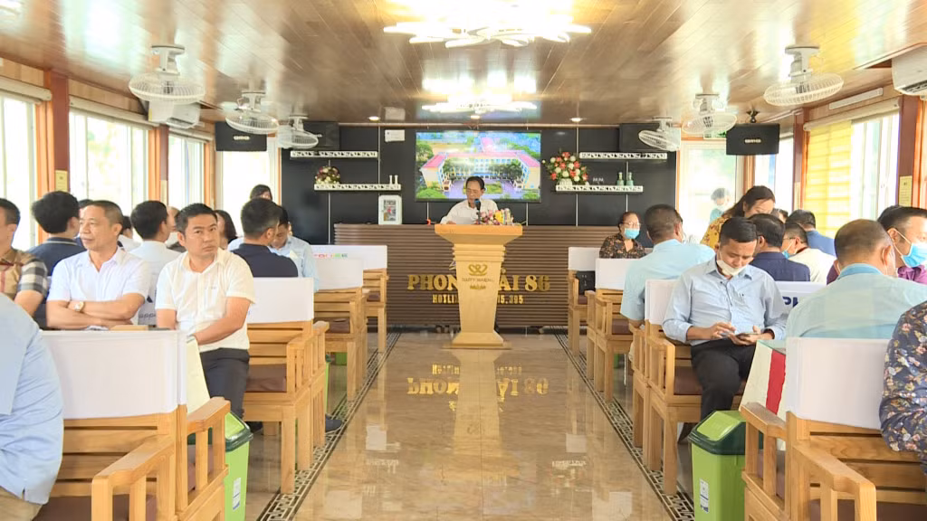 Quang cảnh hội nghị.