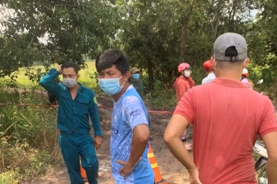 Khu vực hiện trường phát hiện thi thể cháu bé mất tích ngày 15.10.