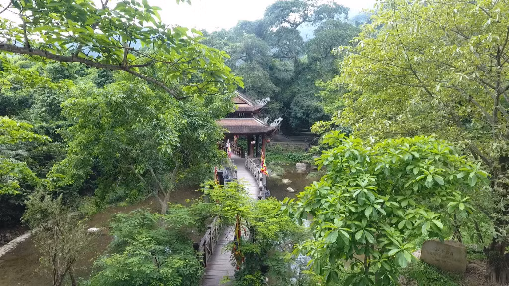 Yên Tử sở hữu những tài nguyên di sản thiên nhiên, văn hoá vô giá để phát triển du lịch thiền.