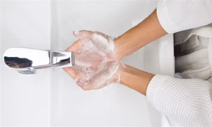 Cần rửa tay trong bao lâu để ngăn ngừa lây nhiễm COVID-19? ảnh 1