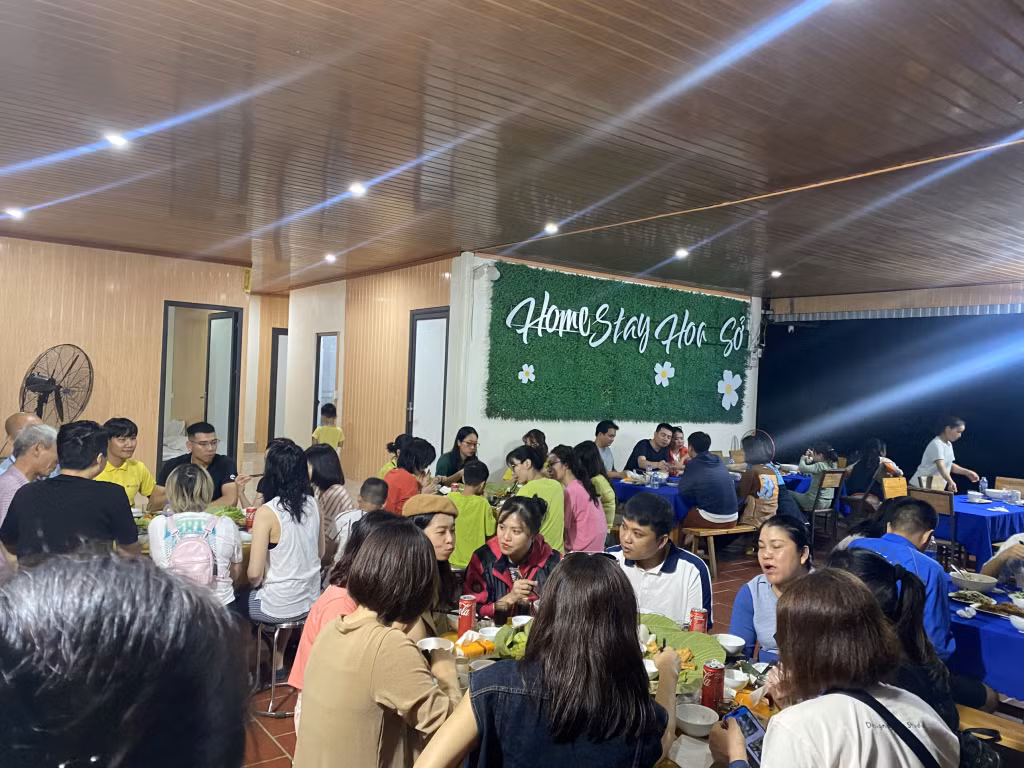 Homestay của gia đình chị Loan Thị Thúy (huyện Bình Liêu) ngày càng đông khách nhờ nâng cao chất lượng dịch vụ. (Ảnh nhân vật cung cấp)