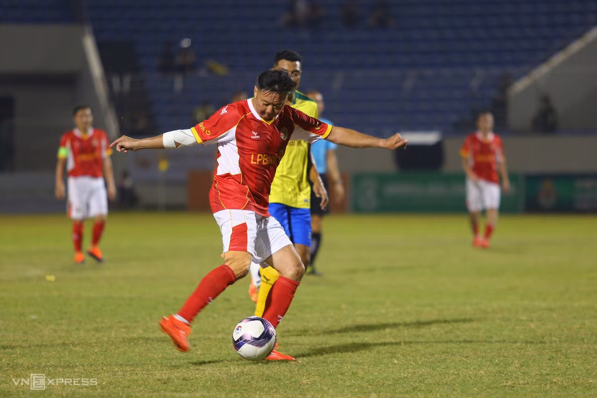 Brazil đại thắng khi đối đầu các ngôi sao Việt Nam ảnh 5