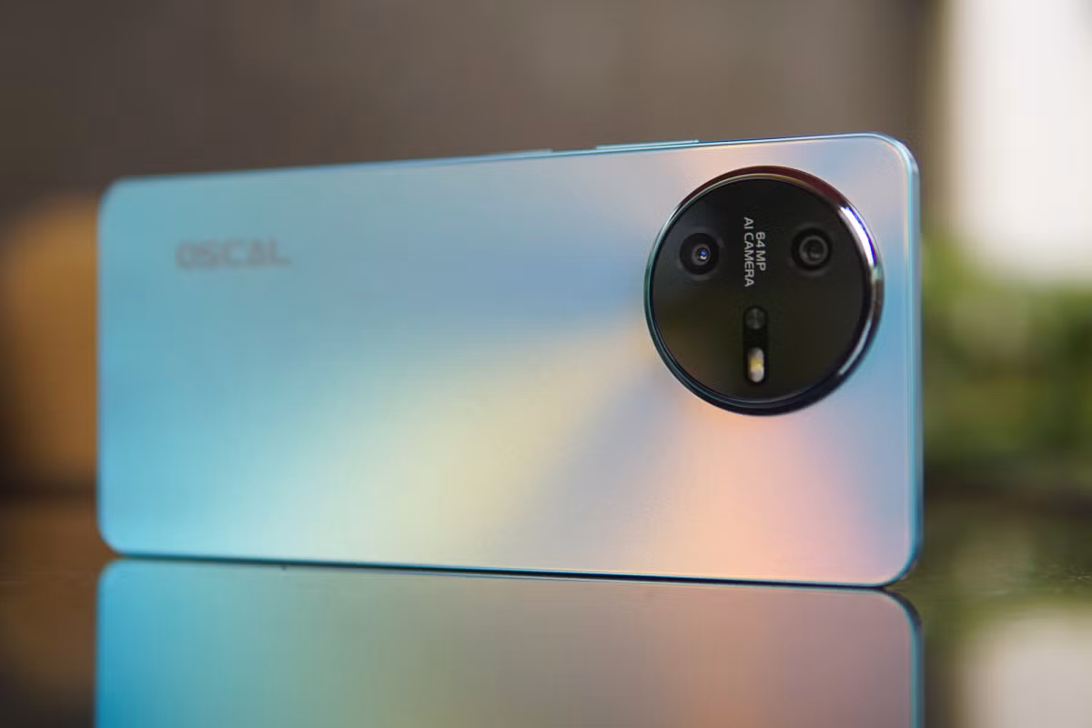 7 smartphone nổi bật bán ra tháng 4 ảnh 2