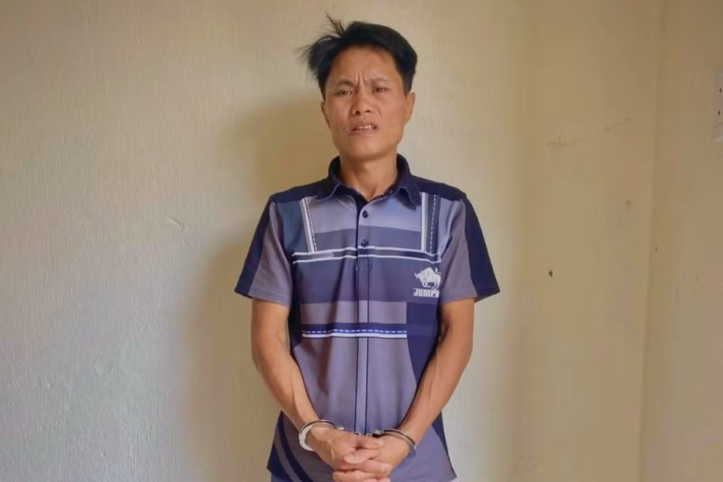 Tẩn A Dao tại cơ quan công an (Ảnh: Công an Sìn Hồ).