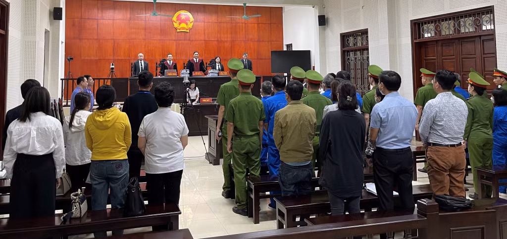 Quang cảnh phiên tòa.
