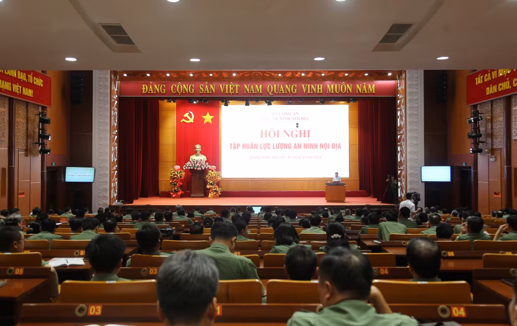 Quang cảnh hội nghị.