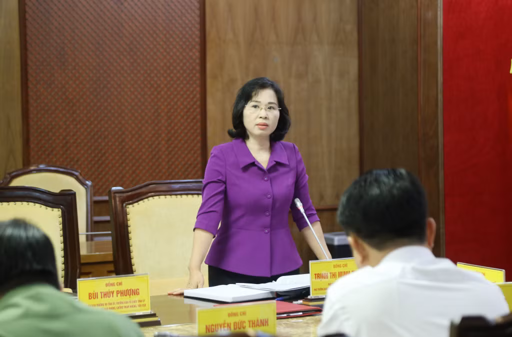 Đồng chí Trịnh Thị Minh Thanh, Phó Bí thư Thường trực Tỉnh ủy, phát biểu tại hội nghị.