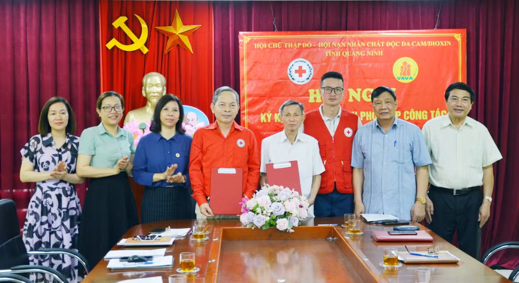 Lãnh đạo Hội CTĐ tỉnh và Hội Nạn nhân chất độc da cam/dioxin tỉnh ký kết chương trình công tác phối hợp giai đoạn 2024-2029.