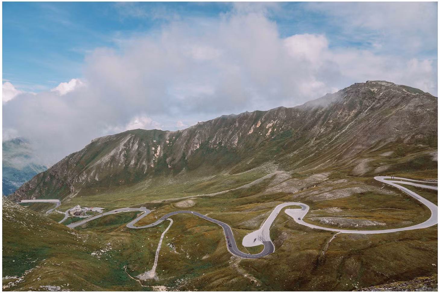 Đèo Grossglockner là một trong những điểm đến hút khách du lịch tại Áo. Ảnh: Đặng Đức Vinh