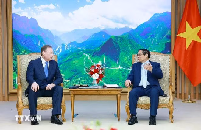 Thủ tướng Phạm Minh Chính tiếp ông Kudryashov, Tổng giám đốc Công ty dầu khí Zarubezhneft. (Ảnh: Dương Giang/TTXVN)