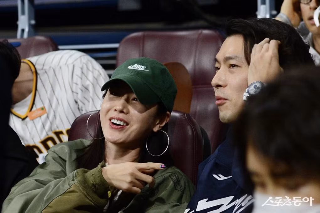 Son Ye Jin và Hyun Bin luôn dành thời gian bên nhau, cùng theo đuổi đam mê, sở thích cá nhân (Ảnh: Osen).