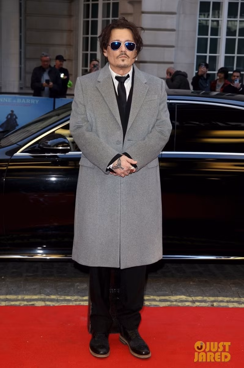 Johnny Depp giảm cân, thay đổi kiểu tóc trước sinh nhật lần thứ 61. Ảnh: Justjared.
