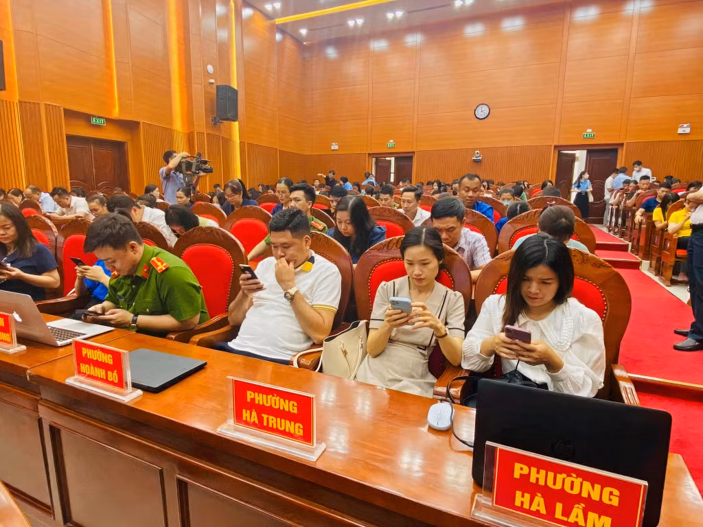Thanh niên Hạ Long tham gia Cuộc thi tìm hiểu, tuyên truyền về Chuyển đổi số toàn diện thành phố năm 2023.