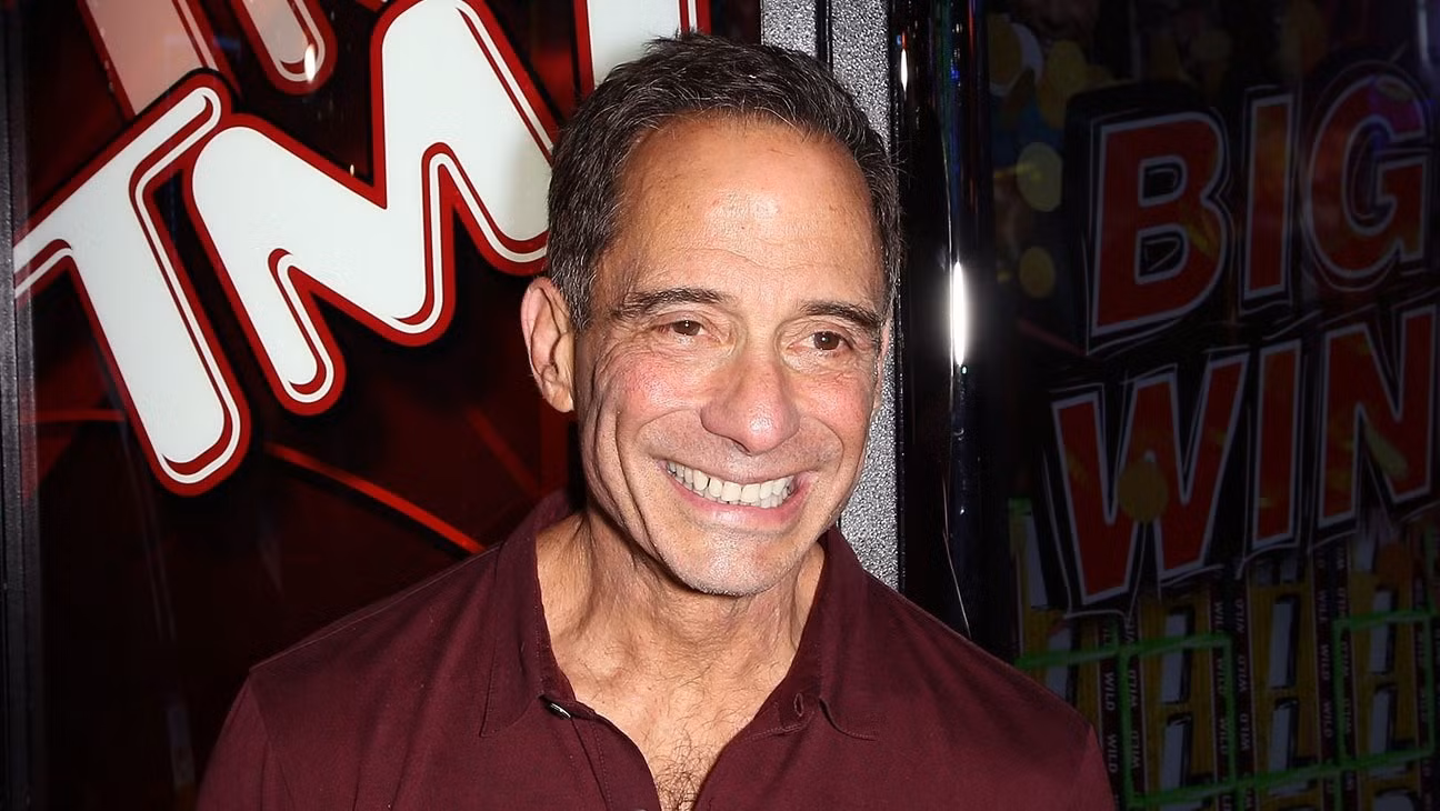 Harvey Levin, người đứng sau phim điều tra gây tranh cãi. Ảnh: Hollywood Reporter.