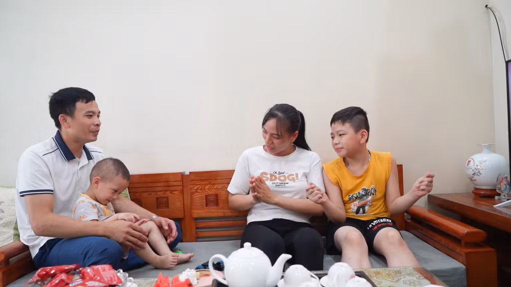Gia đình là động lực phấn đấu của anh Nguyễn Văn hội, tổ trưởng tổ sản xuất số 1, Phân xưởng Khai thác 11
