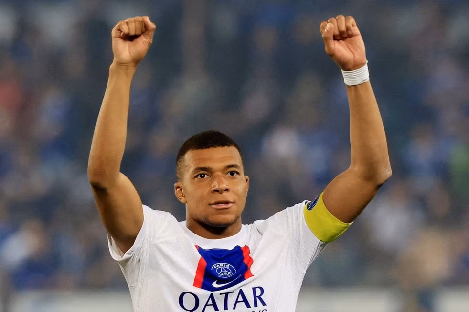 Mbappe chưa có ý định rời PSG. Ảnh: Reuters.