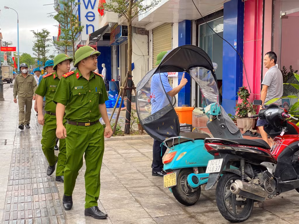 Lực lượng Công an huyện Hải Hà thường xuyên xử lý các trường hợp vi phạm TTĐT trên địa bàn.