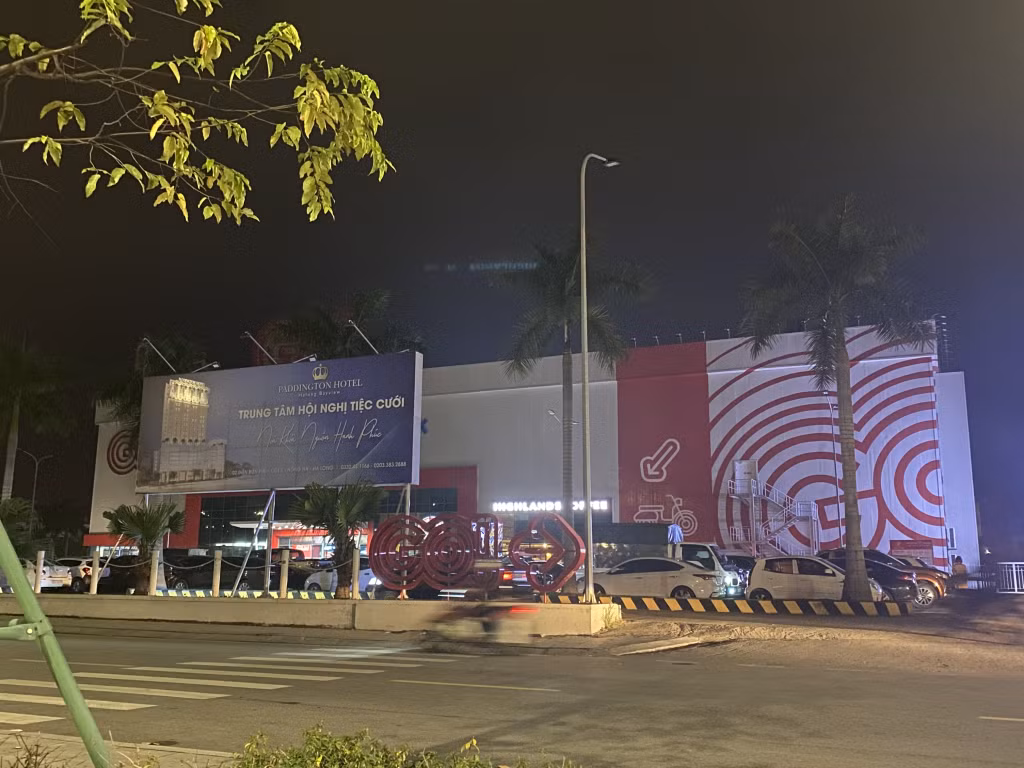 Siêu thị GO! Hạ Long hưởng ứng chiến dịch Giờ Trái đất 2023.