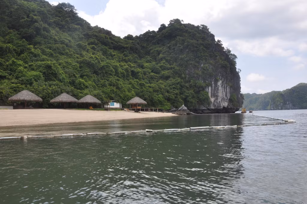 Bãi tắm Soi Sim đã tạm dừng không mở cửa đón khách trong vài năm trở lại đây.