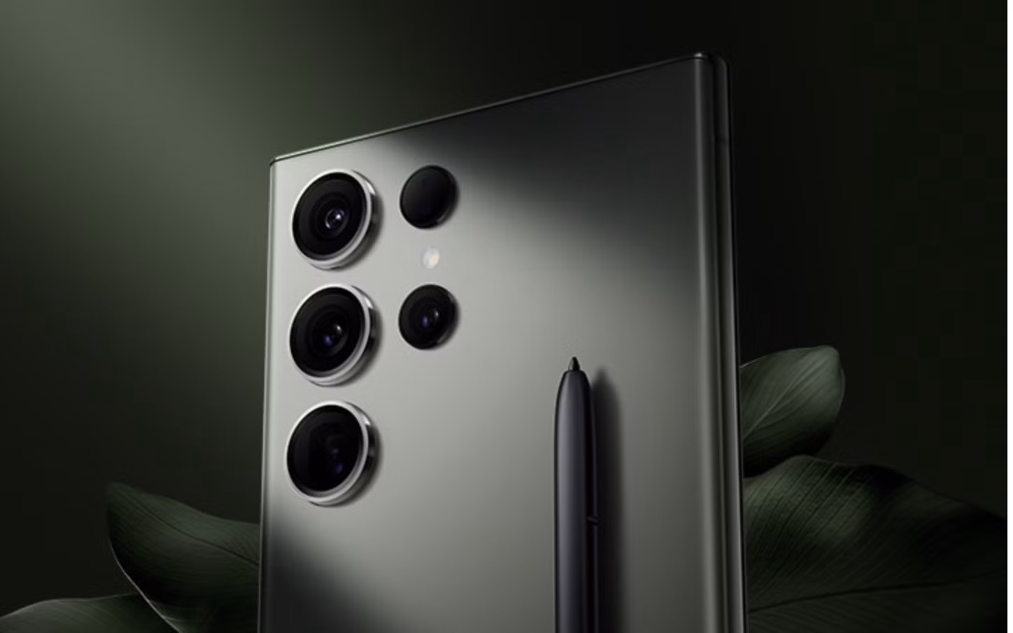 Samsung dường như đang muốn loại bỏ cảm biếm máy ảnh của Sony trên các flagship của mình. Ảnh: Samsung