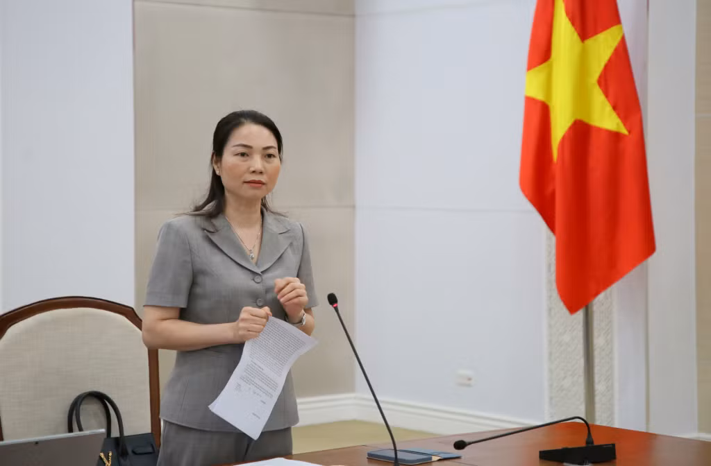 Giám đốc Sở GD&amp;ĐT Nguyễn Thị Thúy báo cáo tình hình, kết quả thực hiện năm học 2022 – 2023.
