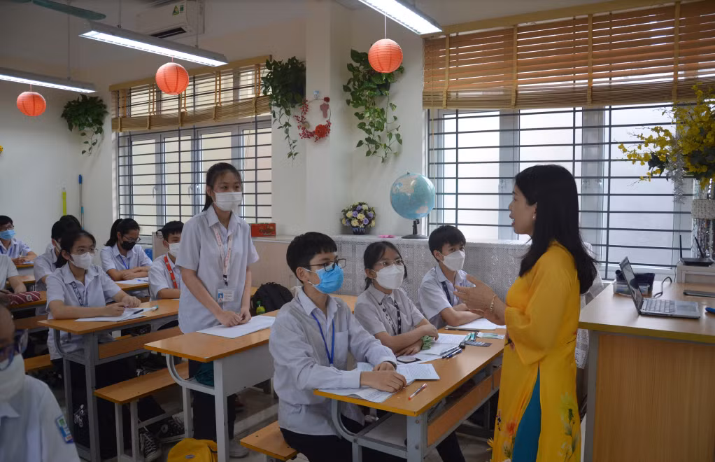Tiết ôn luyện môn Văn của cô trò khối 9, Trường THCS Trọng Điểm (TP Hạ Long).