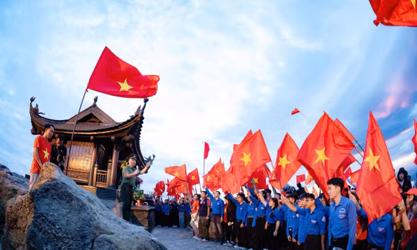 Hấp dẫn các hoạt động du lịch cuối năm