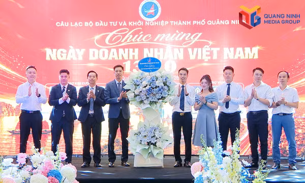 CLB Đầu tư và Khởi nghiệp TP Quảng Ninh kỷ niệm Ngày Doanh nhân Việt Nam