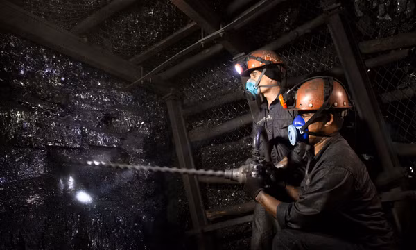Ngành Than bứt phá, về đích sớm quý III