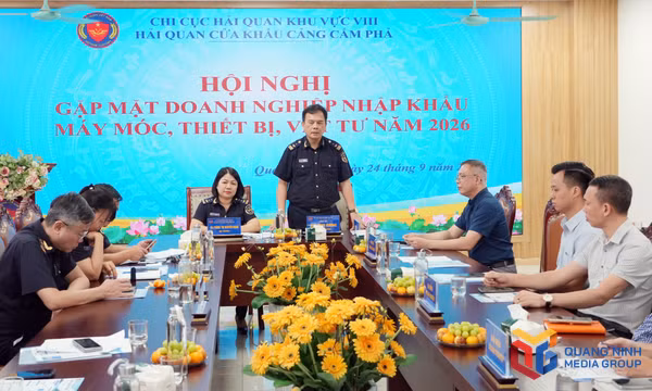 Hải quan Cẩm Phả gặp mặt doanh nghiệp nhập khẩu máy móc, thiết bị