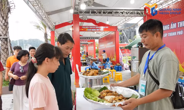 Các điểm du lịch nổi tiếng hút khách ngày đầu nghỉ lễ