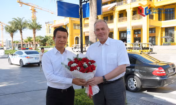Đoàn đại biểu Đảng Công nhân Hungary thăm và làm việc tại Quảng Ninh