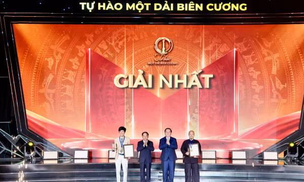 Trao giải ảnh nghệ thuật cấp quốc gia “Tự hào một dải biên cương” lần thứ IV
