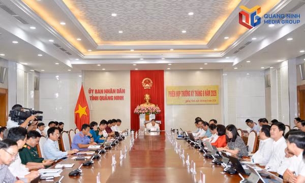 Tập trung cao độ cho tháng đầu tiên vận hành thành phố Quảng Ninh 