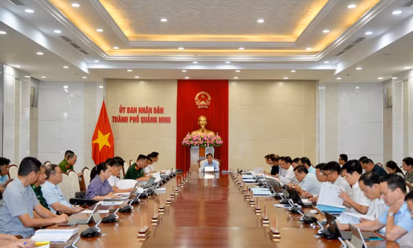 Chủ tịch UBND thành phố Bùi Văn Khắng chỉ đạo: Tập trung đẩy nhanh giải ngân đầu tư công, tạo động lực tăng trưởng
