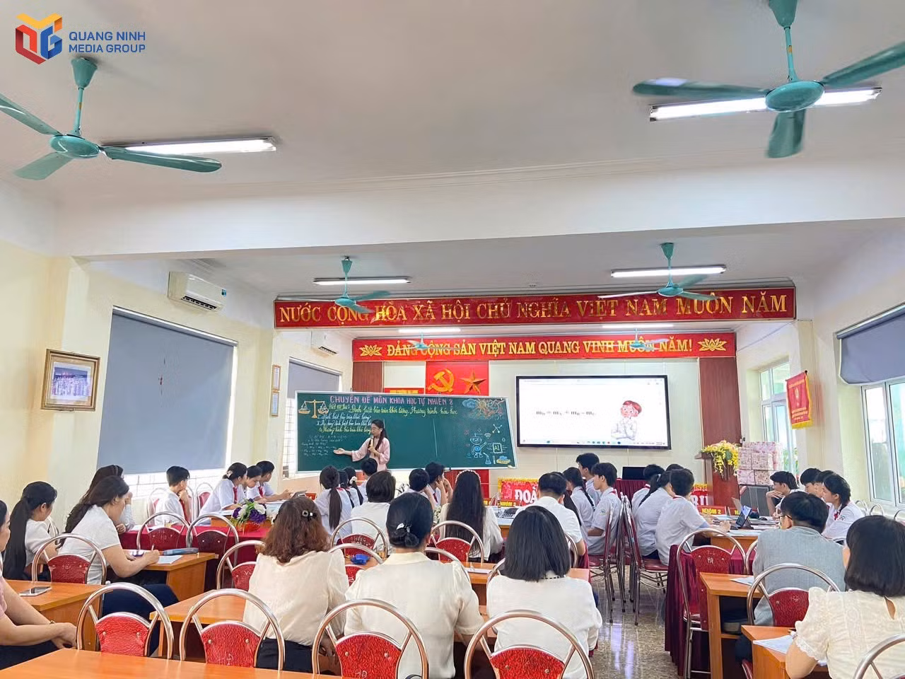 02b42de5-ec2b-42a5-9bb2-a0c573a7f32a-9218.jpg