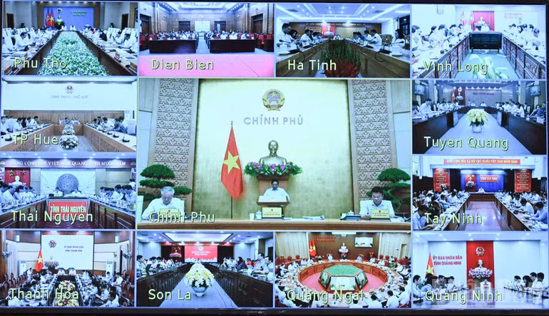 Phiên họp Chính phủ thường kỳ tháng 7 được truyền trực tuyến tới 34 tỉnh, thành phố trực thuộc Trung ương. (Ảnh: TRẦN HẢI)