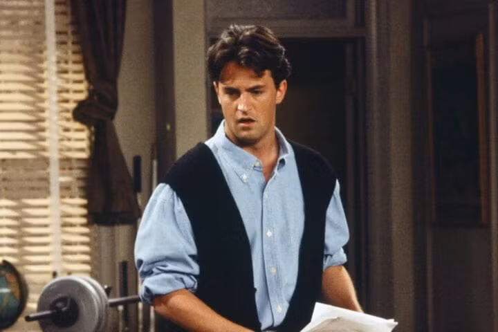 Matthew được biết đến với vai diễn Chandler Bing trong loạt phim "Friends" đình đám.