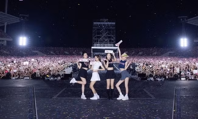 Blackpink tại Sân vận động Quốc gia Mỹ Đình