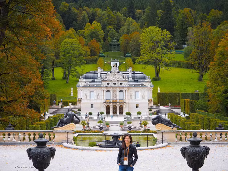 Linderhof là một cung điện mang tính kín đáo, trong đó chỉ có bốn phòng được sử dụng cho các sự kiện công cộng. Ảnh: Hang Van Photography