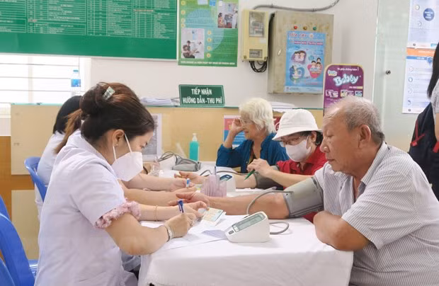 Tuoi tho trung binh cua nguoi Viet la hon 73 tuoi nhung kem nhieu benh hinh anh 1