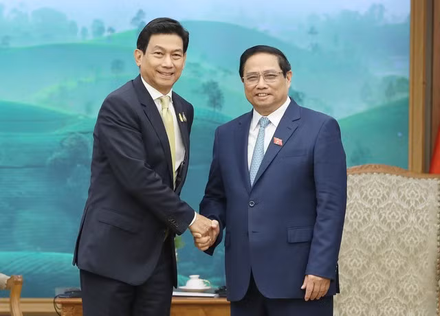 Thủ tướng Phạm Minh Chính và Phó Thủ tướng, Bộ trưởng Ngoại giao Thái Lan Parnpree Bahiddha-Nukara - Ảnh: VGP/Nhật Bắc
